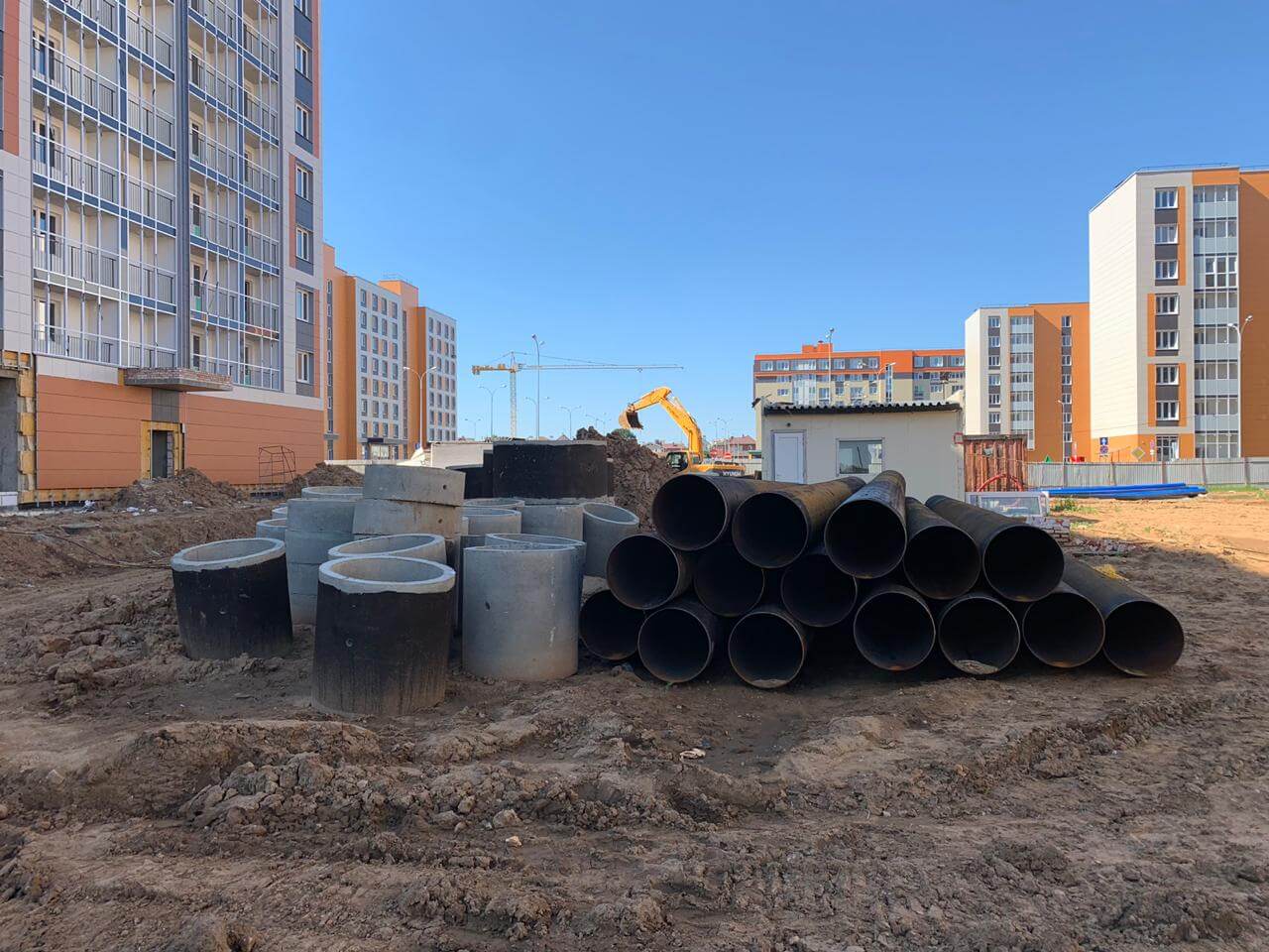 Поставка ЖБИ изделий труб в ЖК Красногорский в Нахабино. Объем более 2 фур